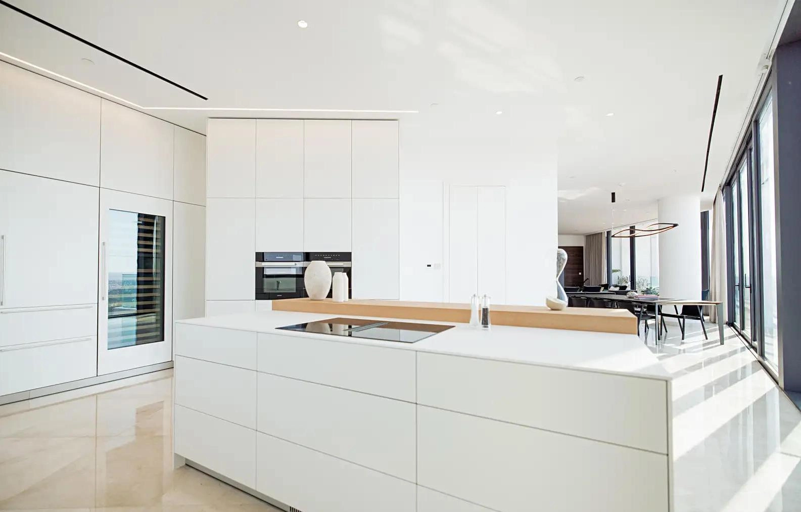 4 Bedroom Apartment for Sale