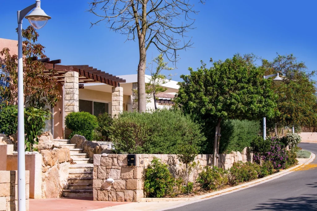 3-bed apartment with communal pools in Chlorakas, Paphos photo 2