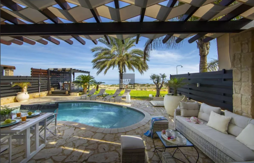 4-bed luxury villa with pool and sea view in Protaras photo 19
