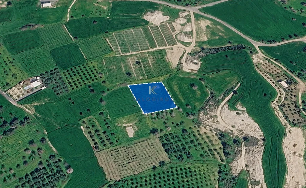 1,673 m² residential plot for sale in Anafotida, Larnaca photo 3