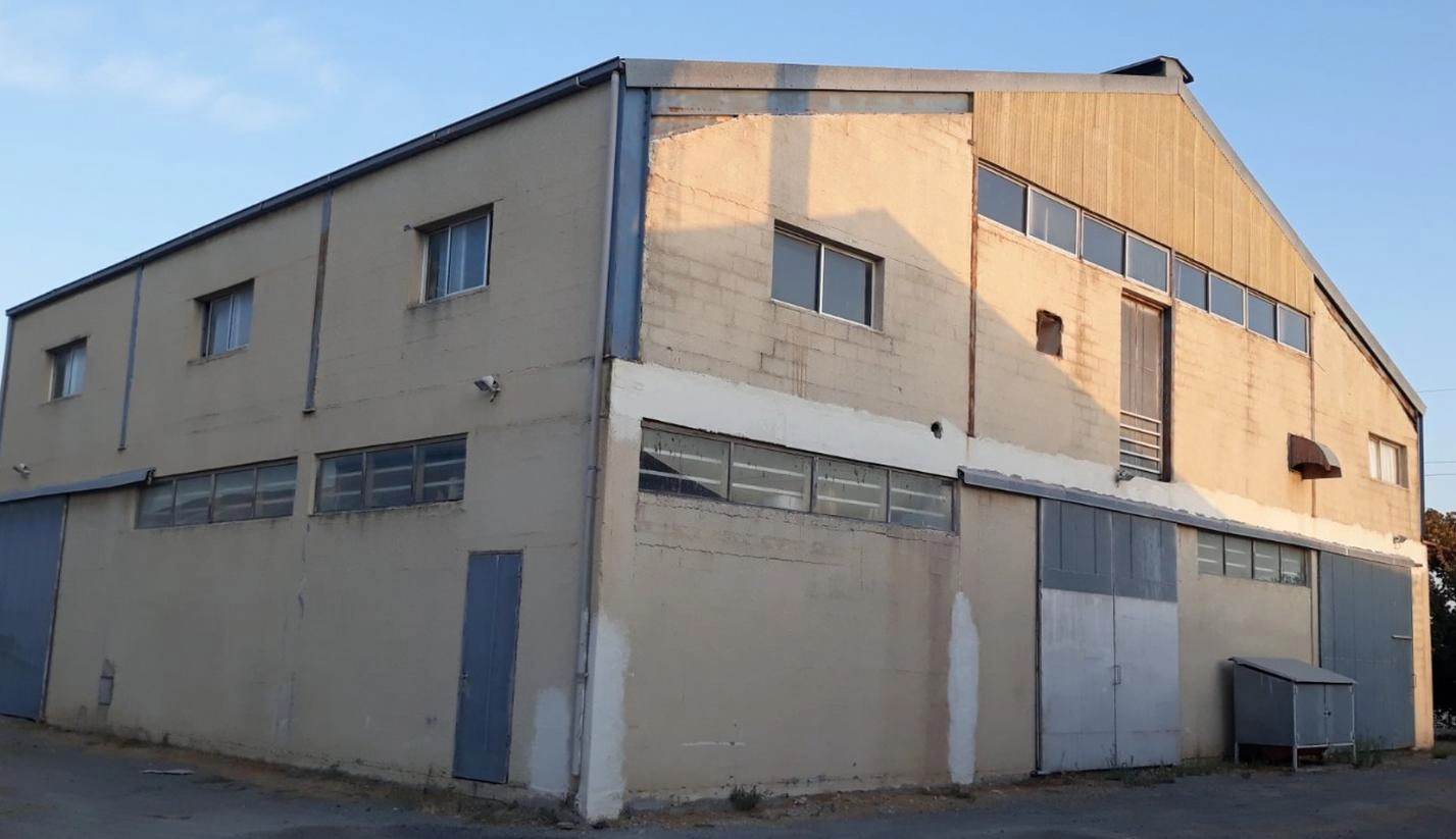 1000m² Building for Sale in Ypsonas, Limassol District