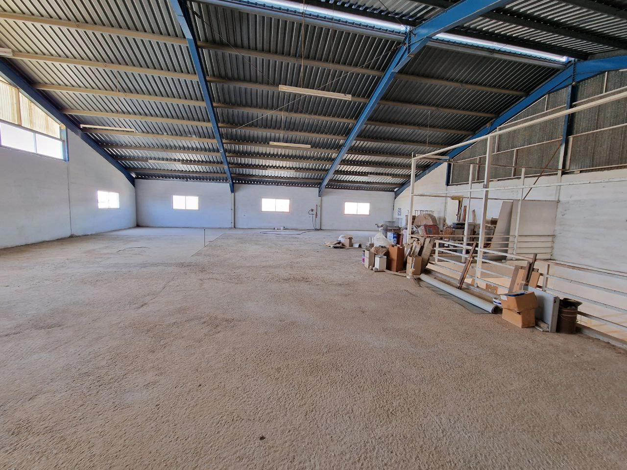 1000m² Building for Sale in Ypsonas, Limassol District