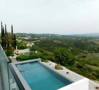 4-bed house in new Tsada complex with covered parking photo 3