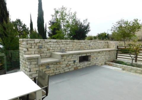 4-bed house in new Tsada complex with covered parking photo 4