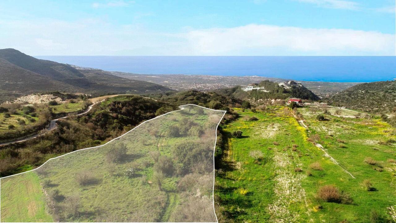 7,358m² Plot for Sale in Koili, Paphos District