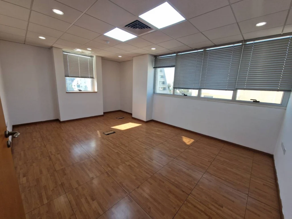 Office for rent in Town Center Nicosia, 180 m2 photo 13