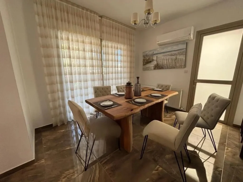 3-bed house with sea view for rent in Chlorakas photo 2