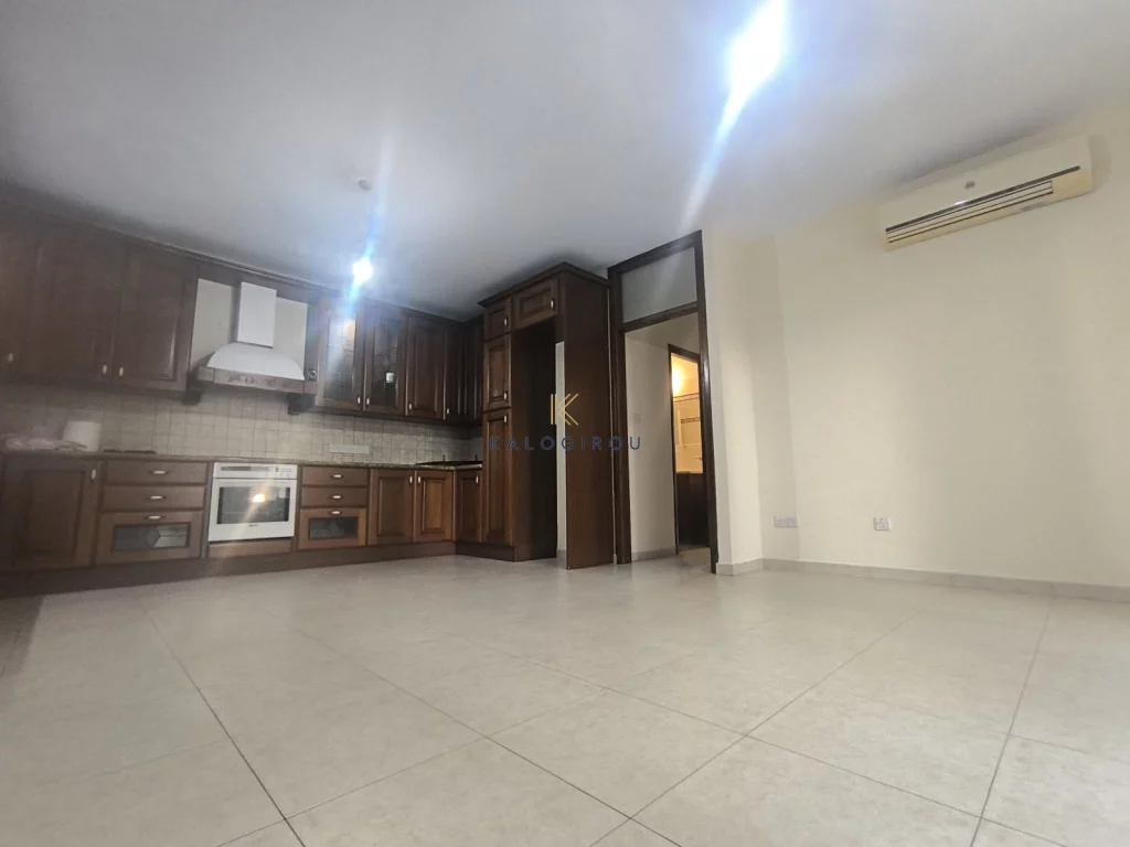 3-bed ground floor apartment for rent in Mall area, Larnaca photo 2