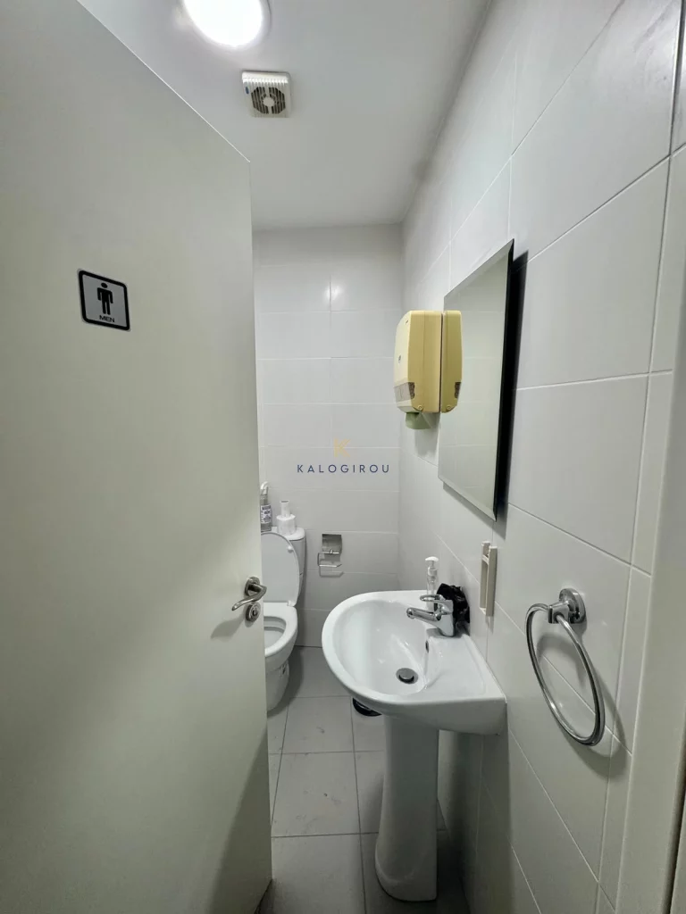 170m² office for rent in Drosia, Larnaca district photo 10