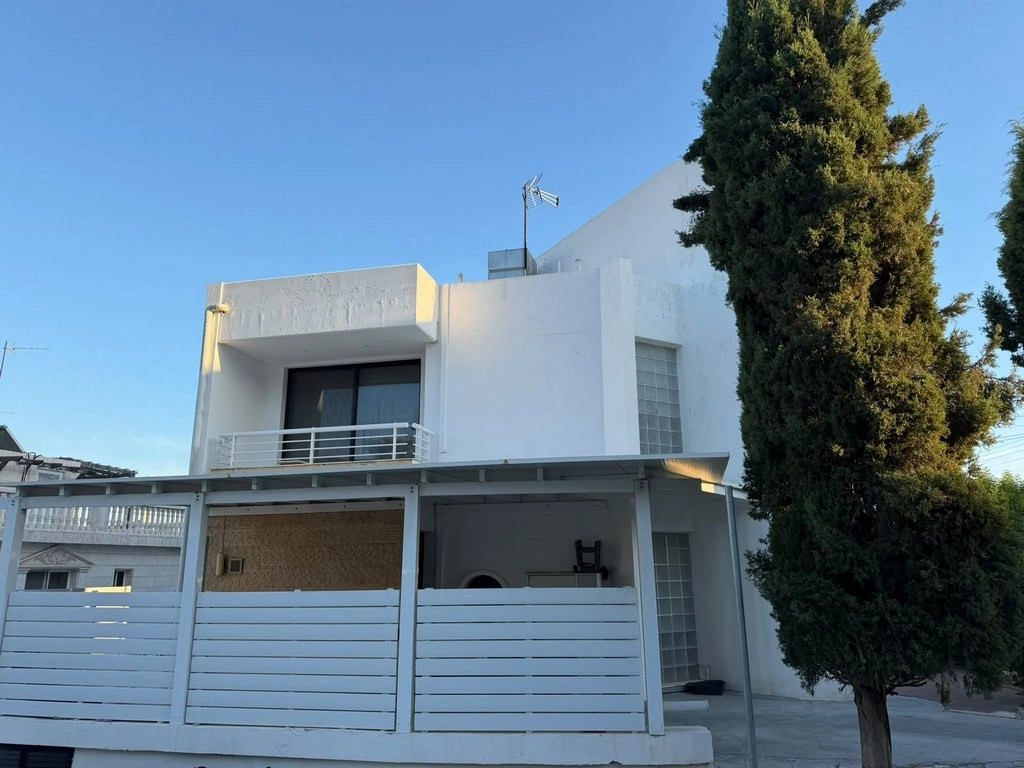 6+ Bedroom House for Sale in Limassol – Agios Athanasios