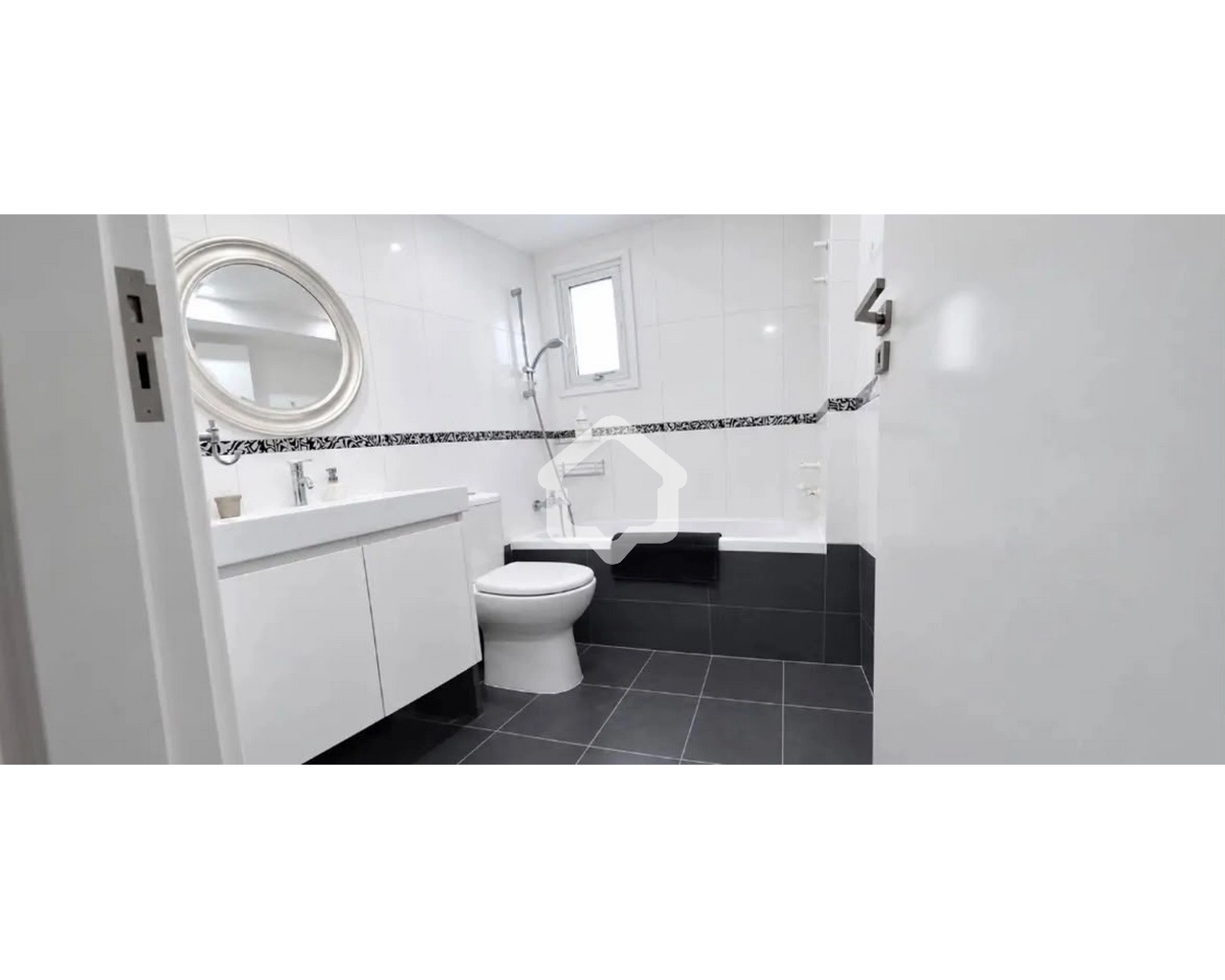 3 Bedroom Apartment for Rent in Strovolos, Nicosia District