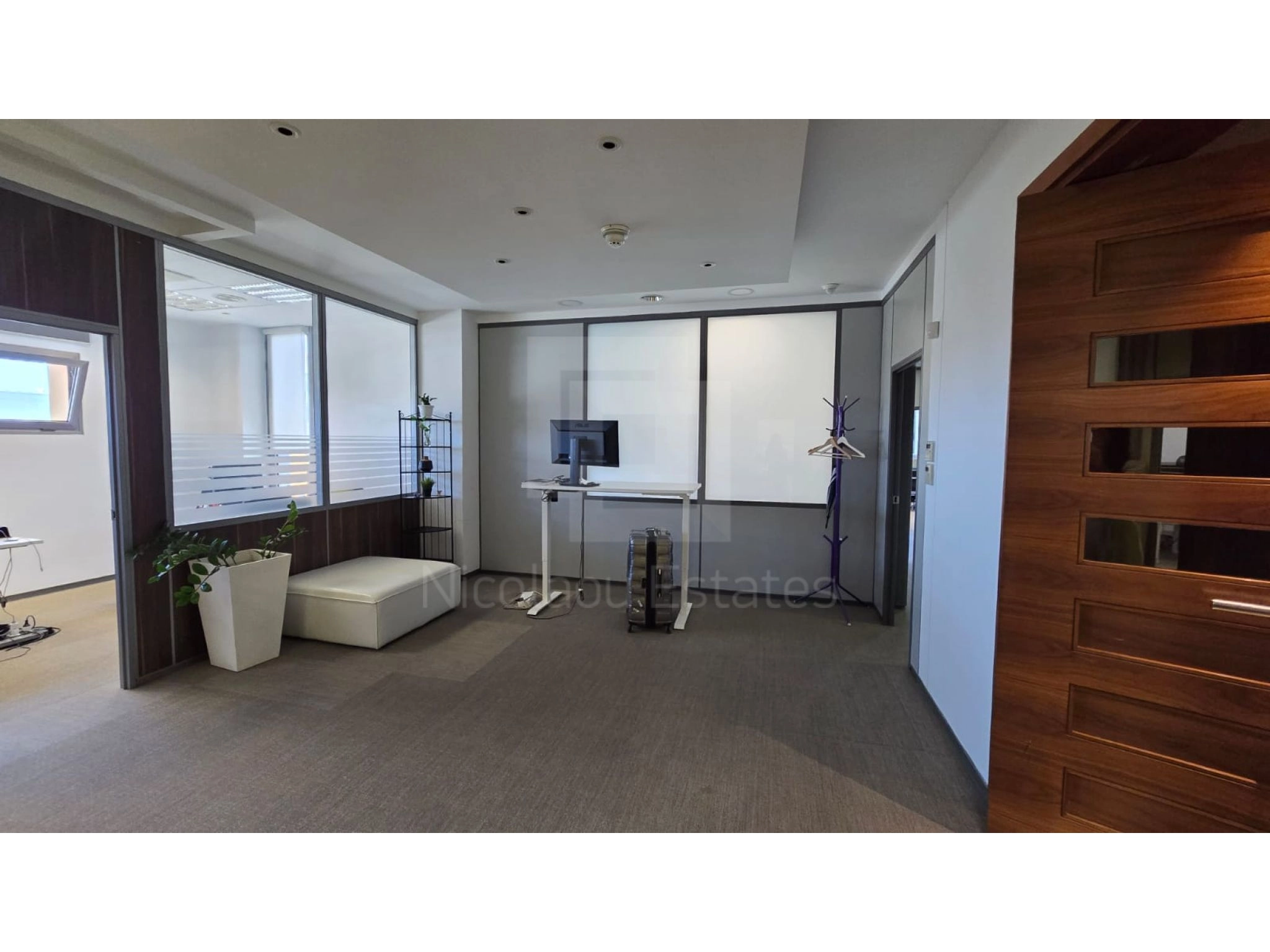 518m² Office for Rent in Limassol District