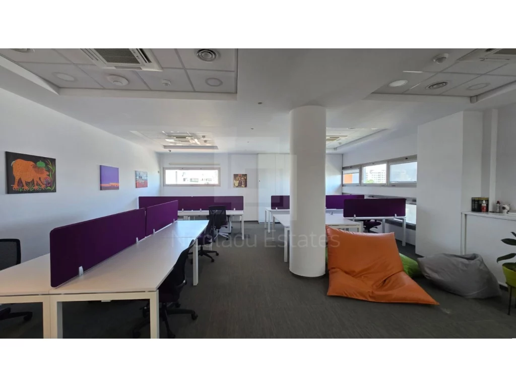 259 m² office for rent in Limassol city centre photo 8