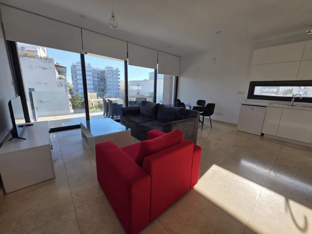 2-bed apartment for rent in Neapolis, Limassol photo 2