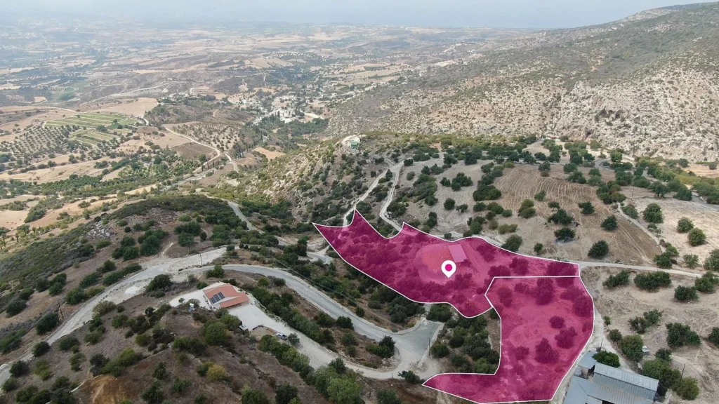 14,047m² Plot for Sale in Peristerona Pafou, Paphos District