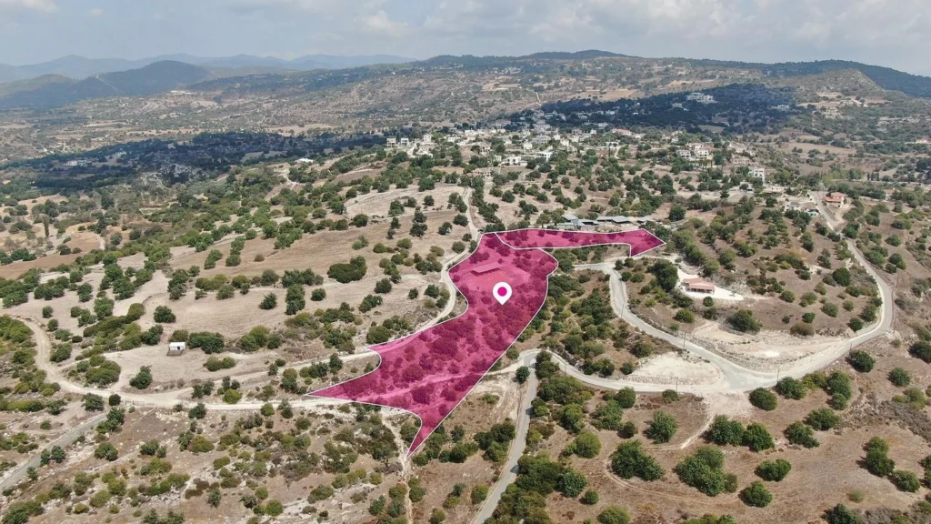 14,047m² Plot for Sale in Peristerona Pafou, Paphos District