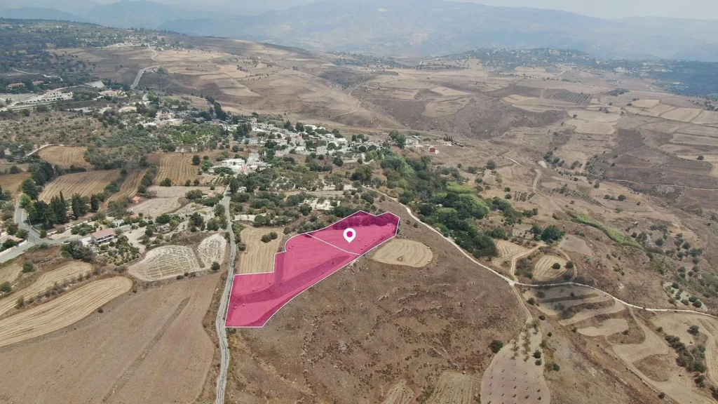 9,365m² Plot for Sale in Paphos District