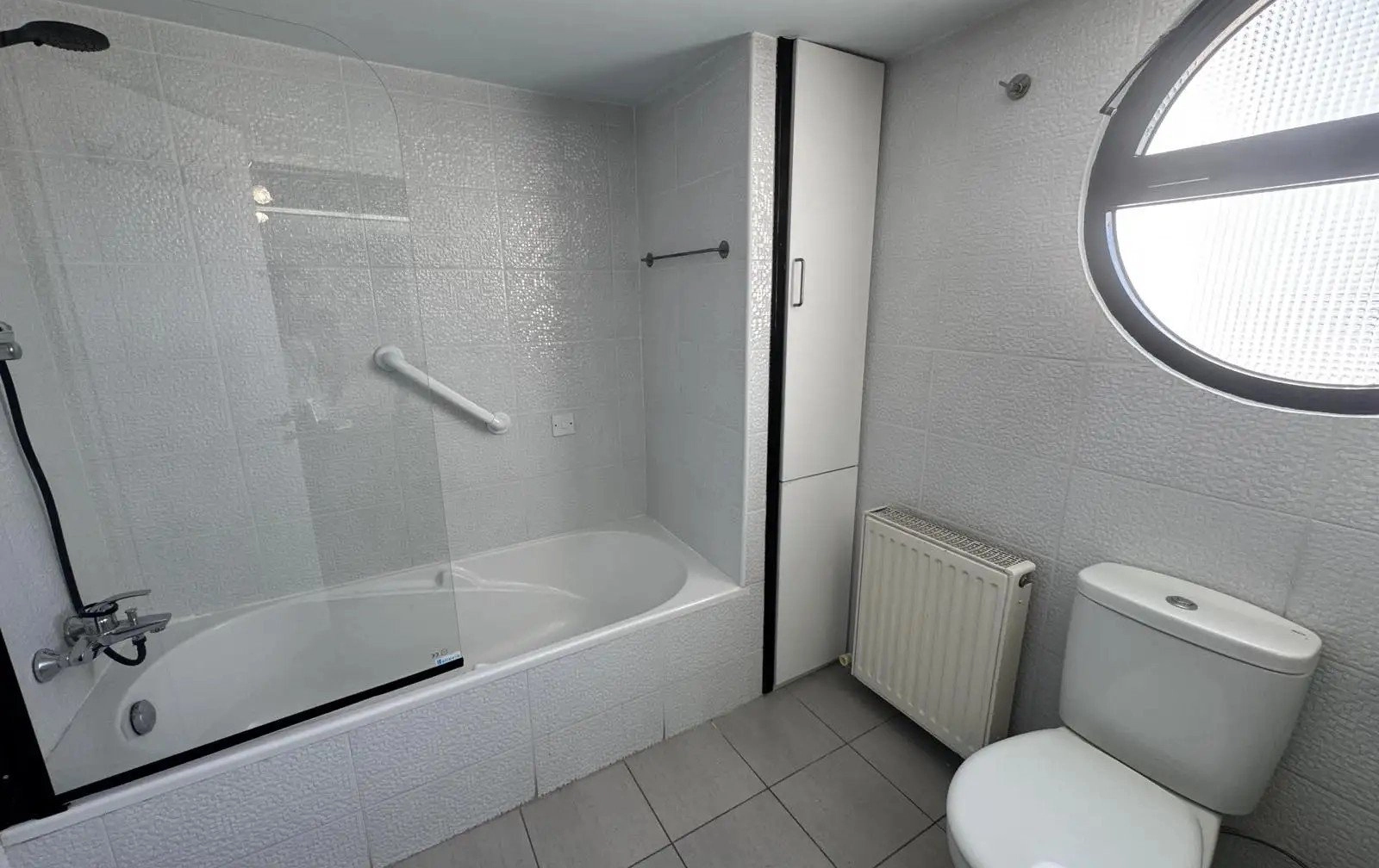 4 Bedroom Apartment for Rent in Engomi, Nicosia District