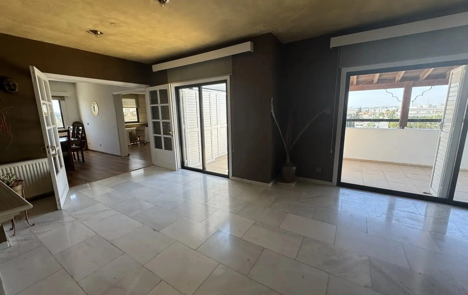 4 Bedroom Apartment for Rent in Engomi, Nicosia District