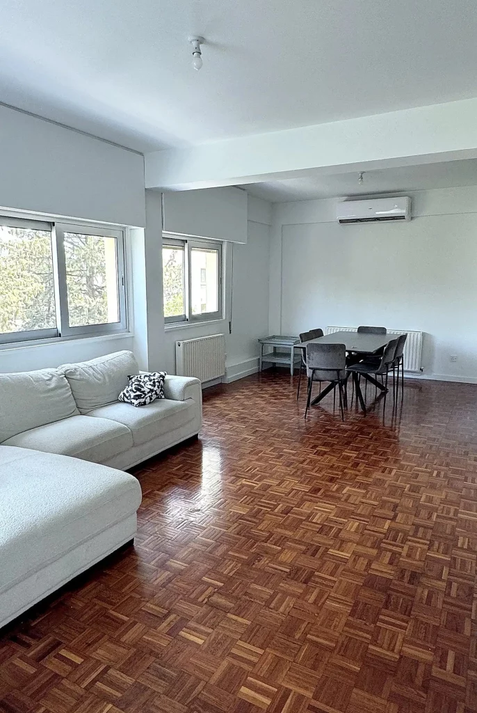 3-bed furnished apartment with park views in central Nicosia photo 2