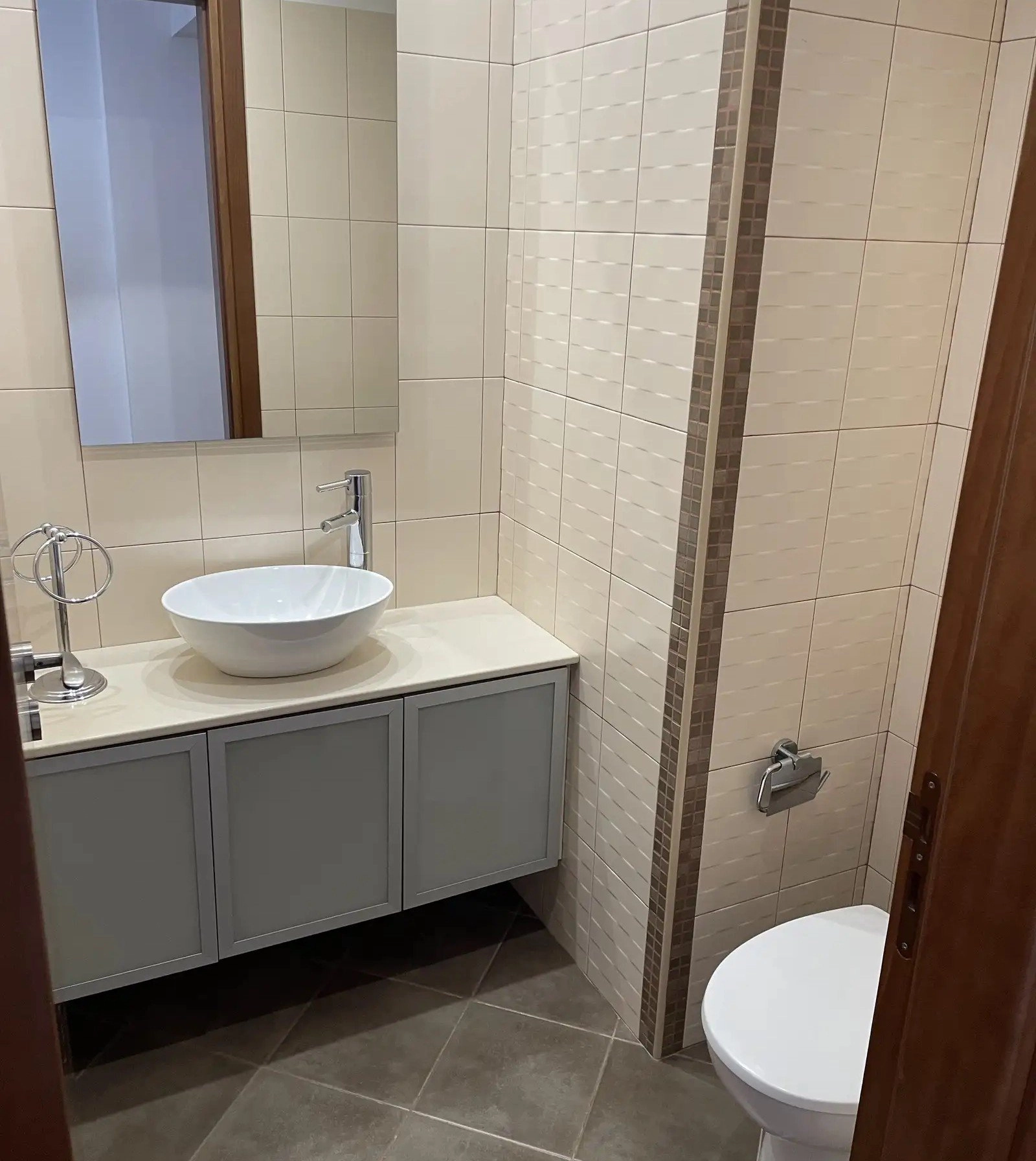 4 Bedroom Apartment for Rent in Engomi, Nicosia District