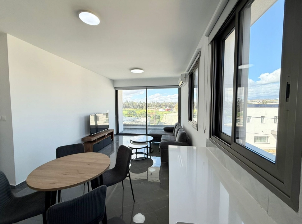 650 m² six-apartment building for sale in Kato Polemidia photo 4
