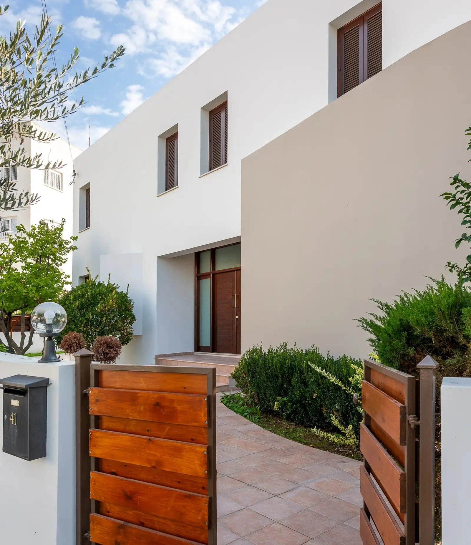 5 Bedroom House for Rent in Agios Dometios, Nicosia District