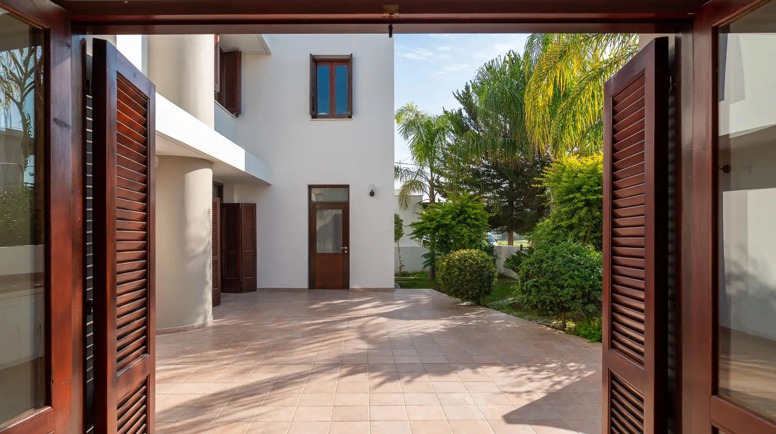 5 Bedroom House for Rent in Agios Dometios, Nicosia District