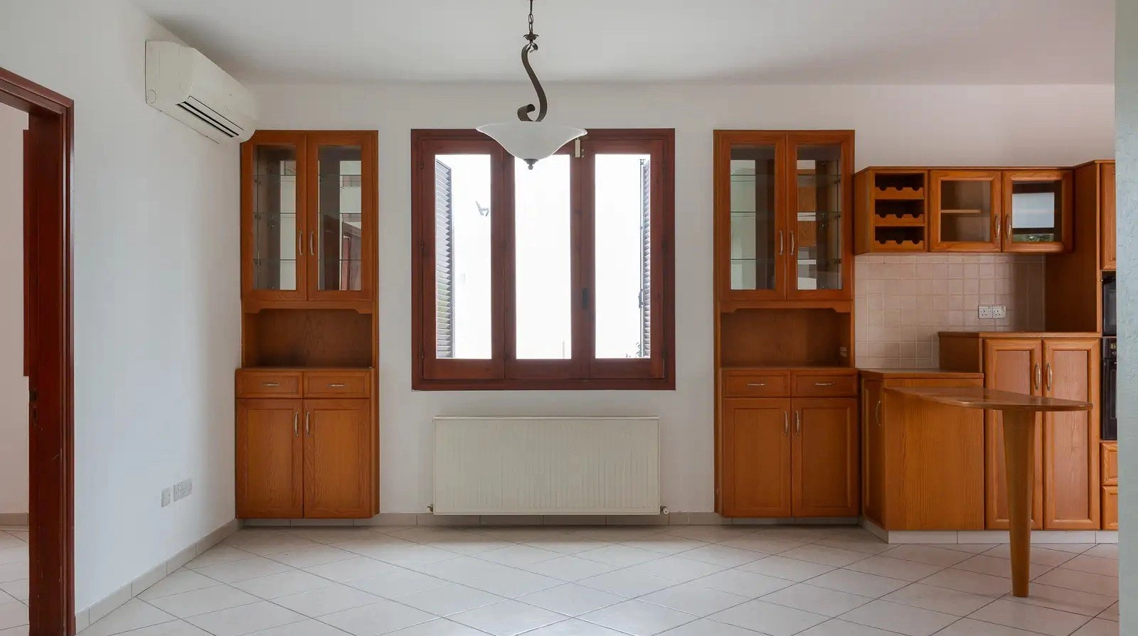 5 Bedroom House for Rent in Agios Dometios, Nicosia District