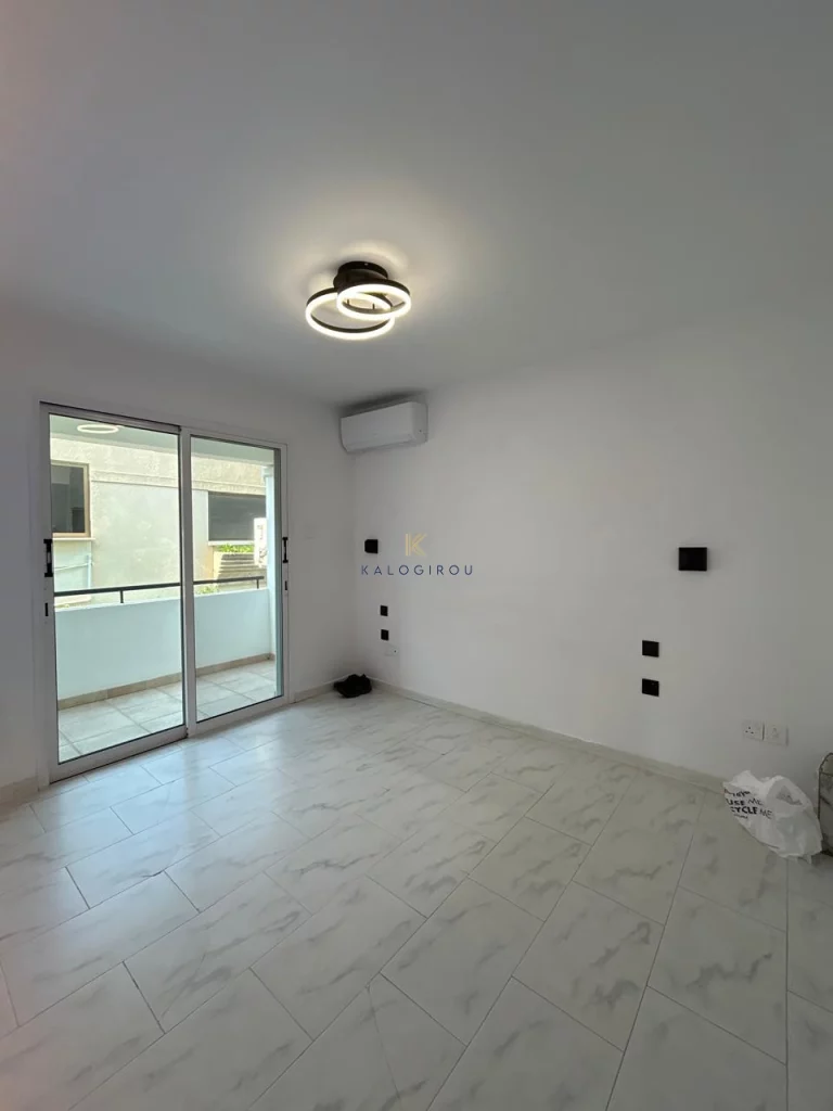 3-bed renovated apartment in Mc Donalds Drive Thru area, Larnaca photo 8