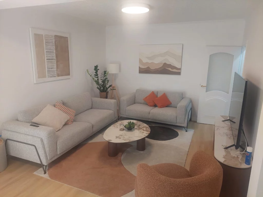 3-bed furnished apartment with veranda near Agios Tychonas beach photo 14