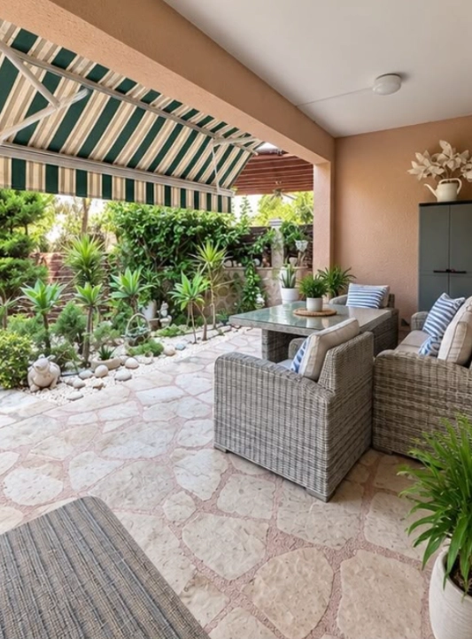 4-bed townhouse near the beach in Kato Paphos photo 2