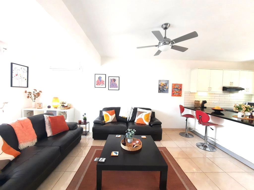 2-bed townhouse with communal pools in Argaka photo 10