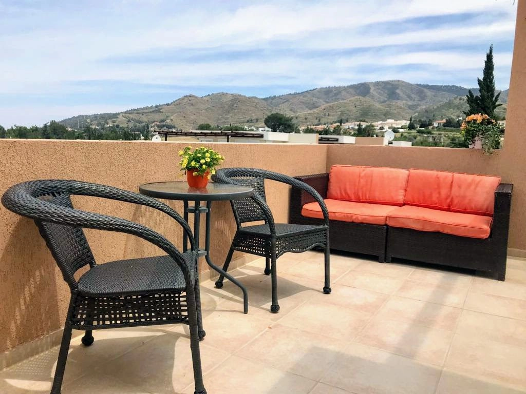 2-bed townhouse with communal pools in Argaka photo 30