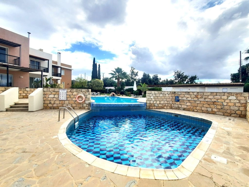 2-bed townhouse with communal pools in Argaka photo 38