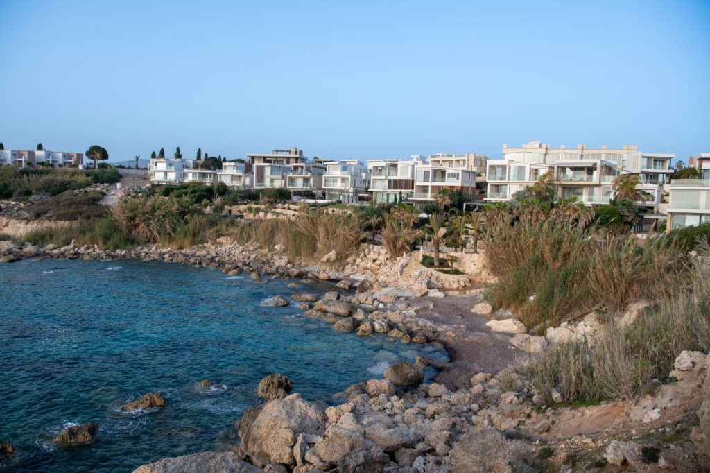 3-bed off-plan apartment near the sea in Chlorakas photo 3