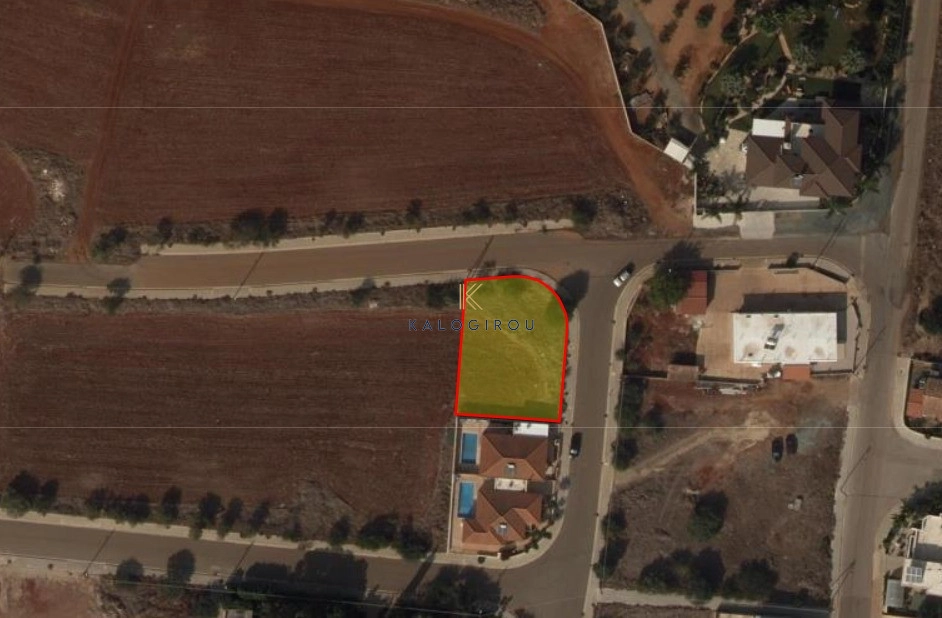 544 m² residential plot for sale in Xylofagou, Larnaca photo 2