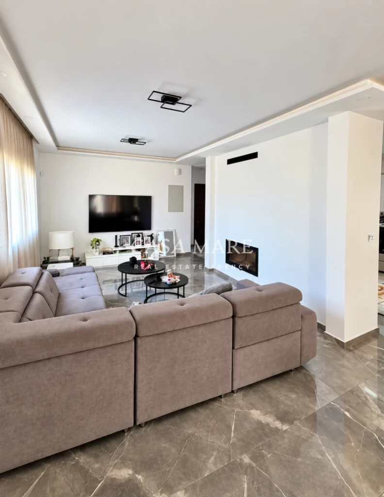 5-bed detached house for sale in Latsia, Nicosia photo 1