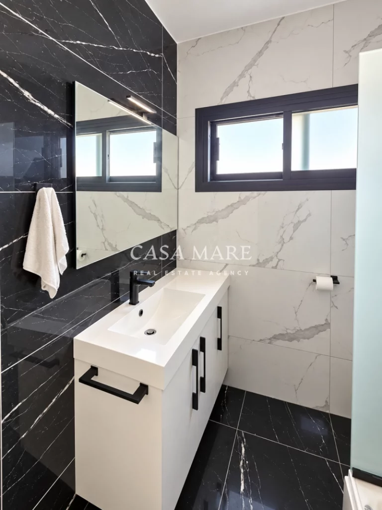5-bed detached house for sale in Latsia, Nicosia photo 8