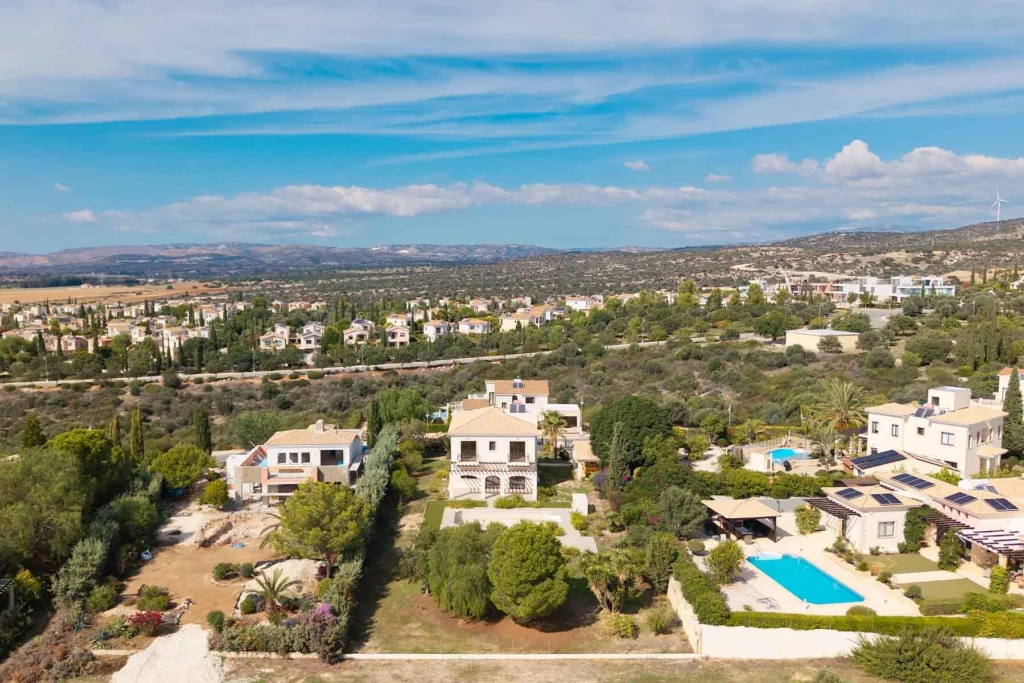 4-bed villa with pool and sea views in Kouklia photo 30
