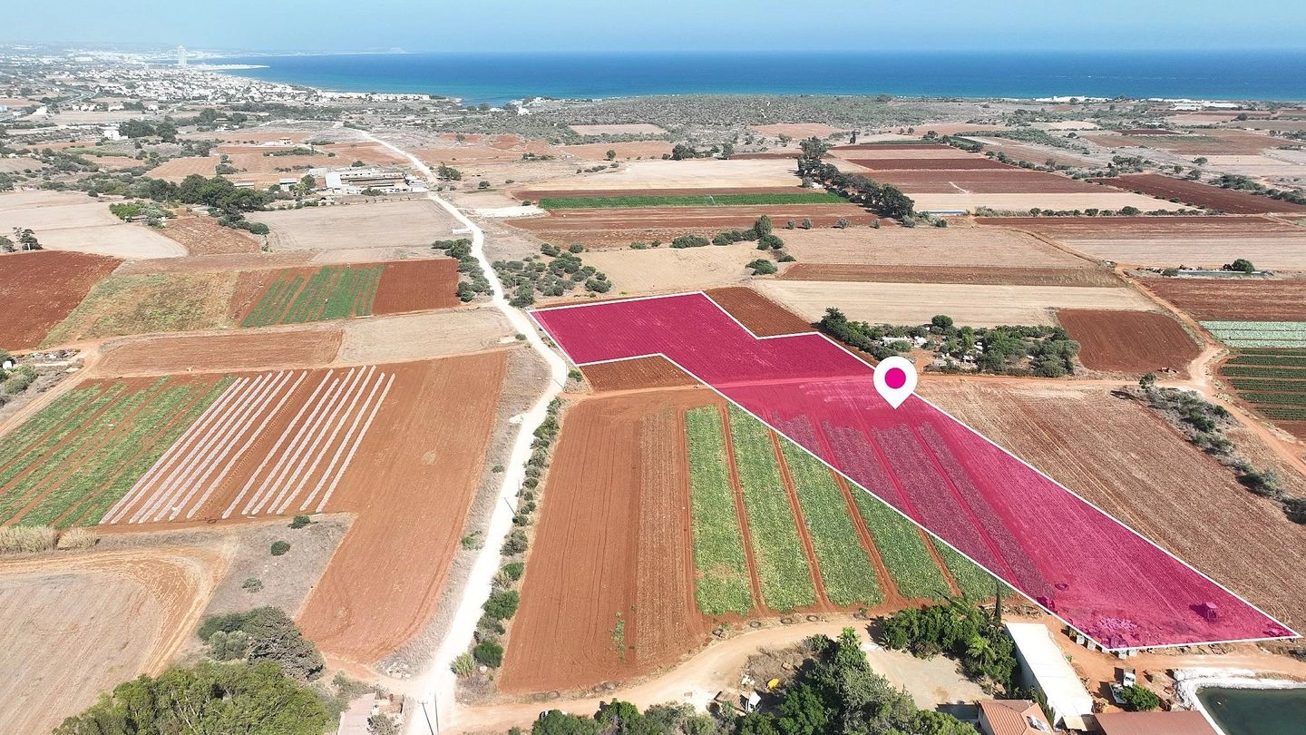13,623m² Plot for Sale in Liopetri, Famagusta District