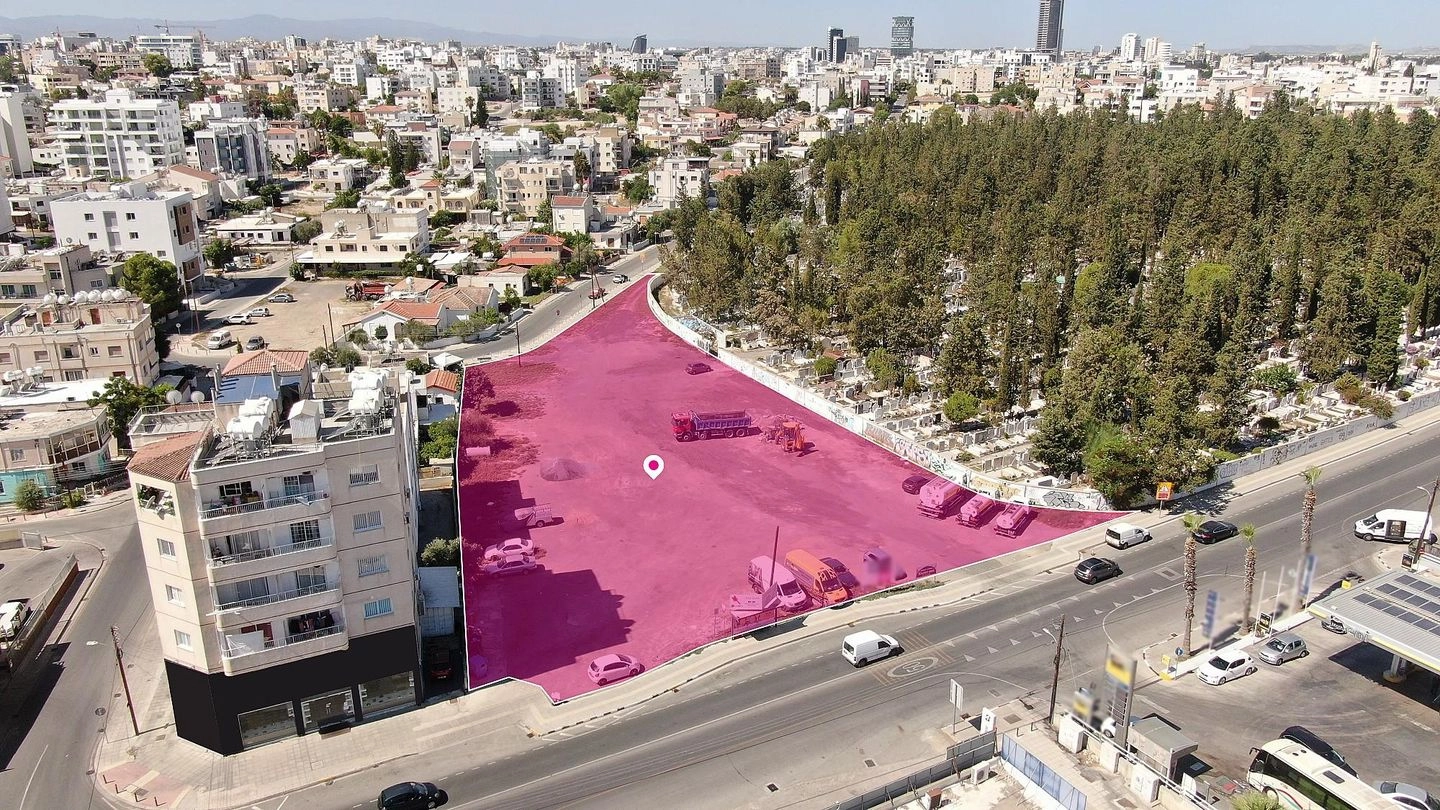 13,517m² Plot for Sale in Nicosia District