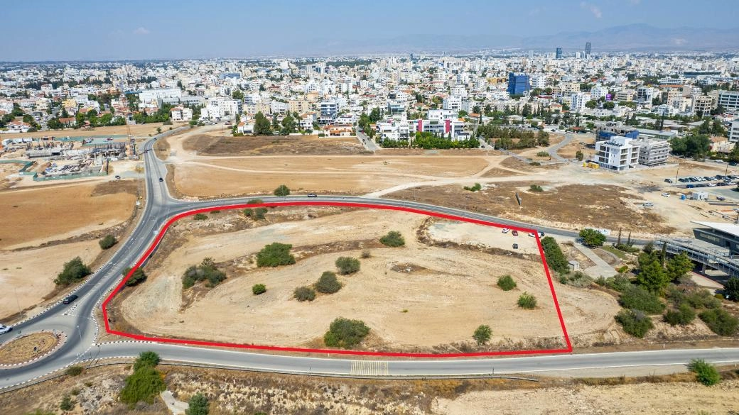 231,920m² Plot for Sale in Strovolos, Nicosia District