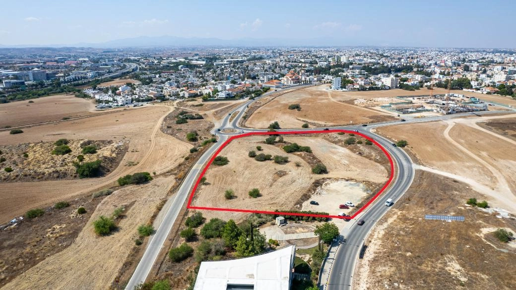 231,920m² Plot for Sale in Strovolos, Nicosia District