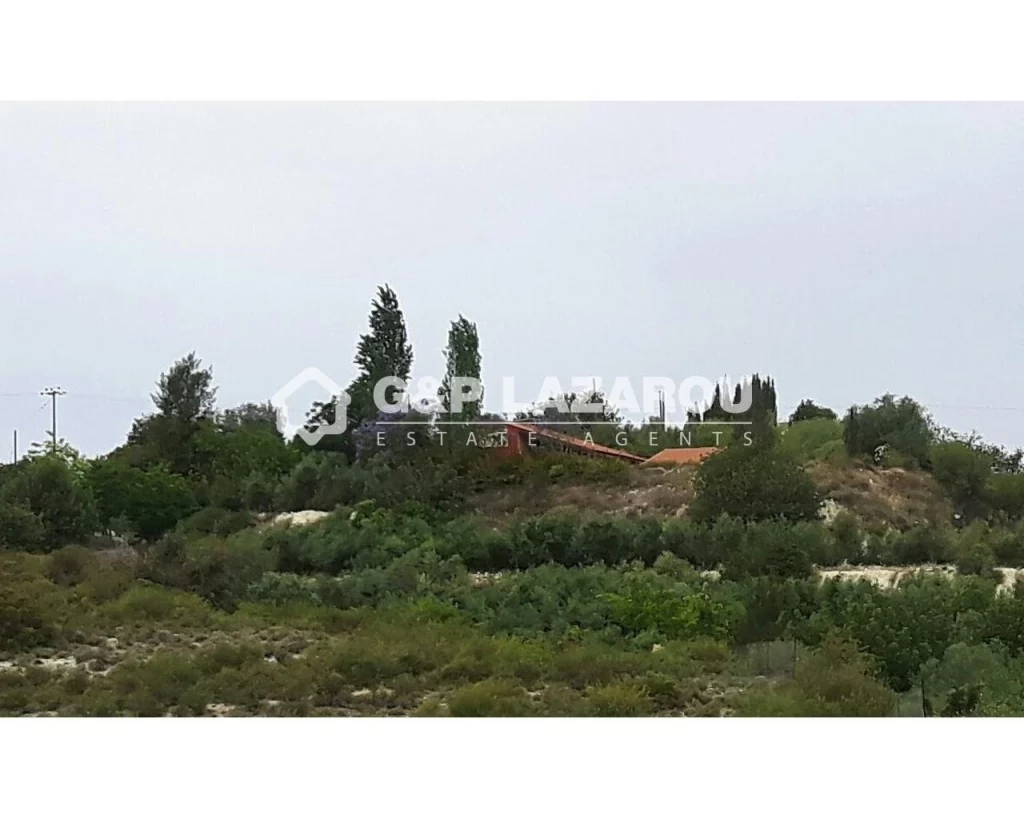 305m² Building for Sale in Limnatis, Limassol District