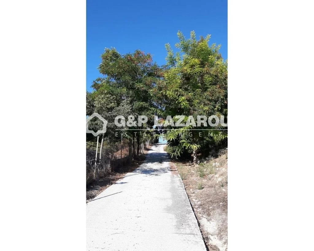 305m² Building for Sale in Limnatis, Limassol District