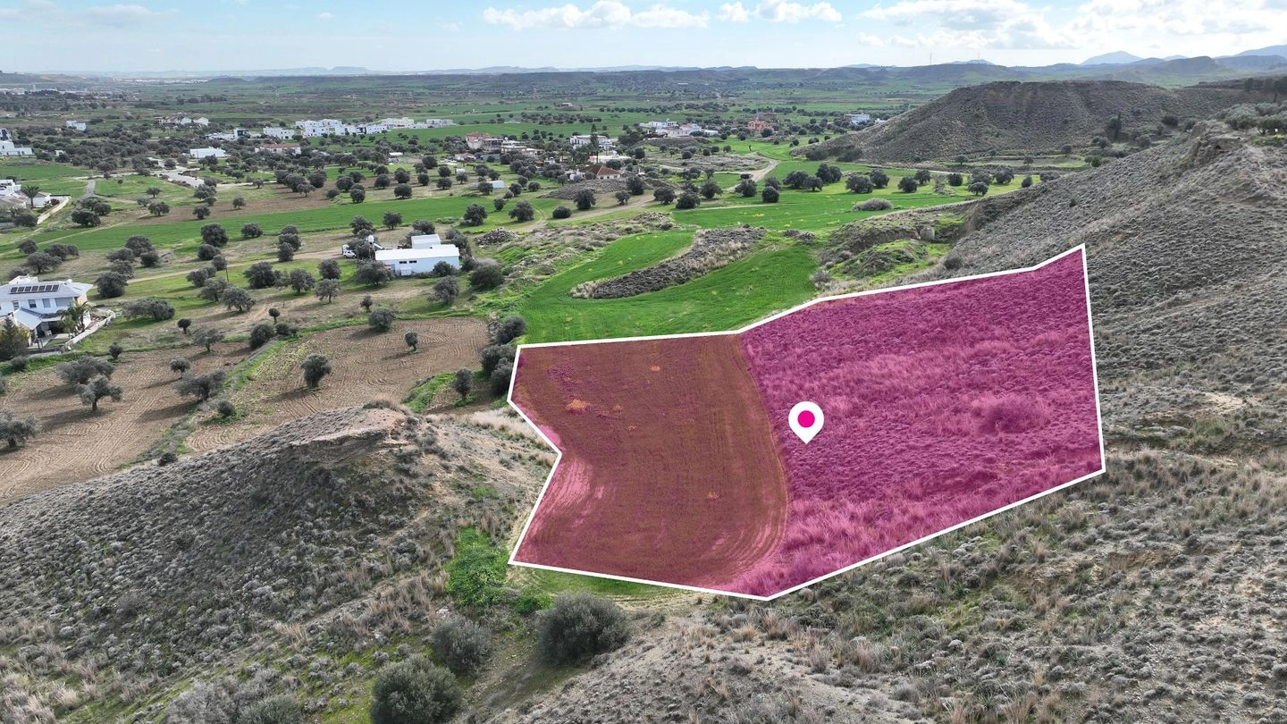 3,521m² Plot for Sale in Tseri, Nicosia District