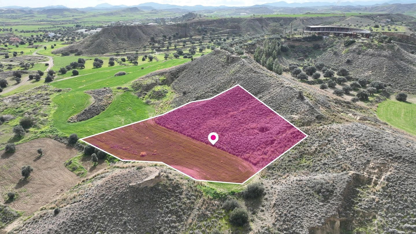3,521m² Plot for Sale in Tseri, Nicosia District