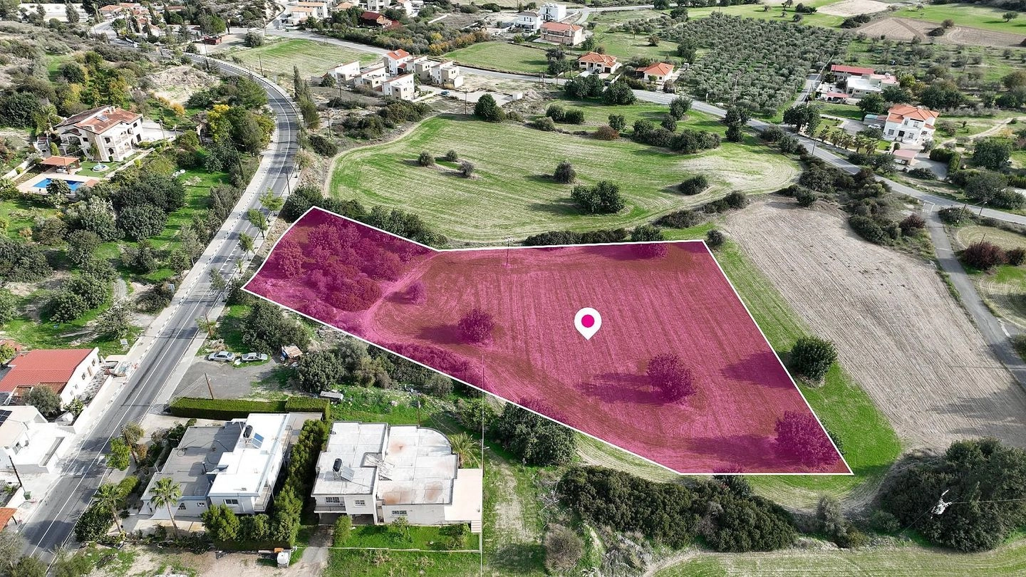 7,293m² Plot for Sale in Choirokoitia, Larnaca District