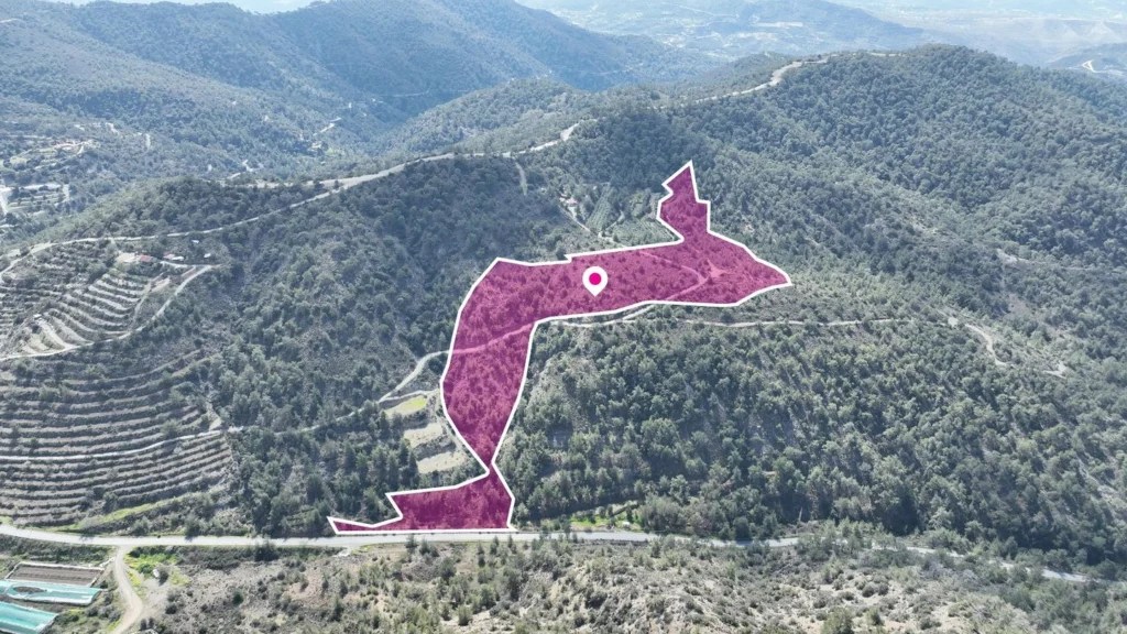 88,660m² Plot for Sale in Louvaras, Limassol District